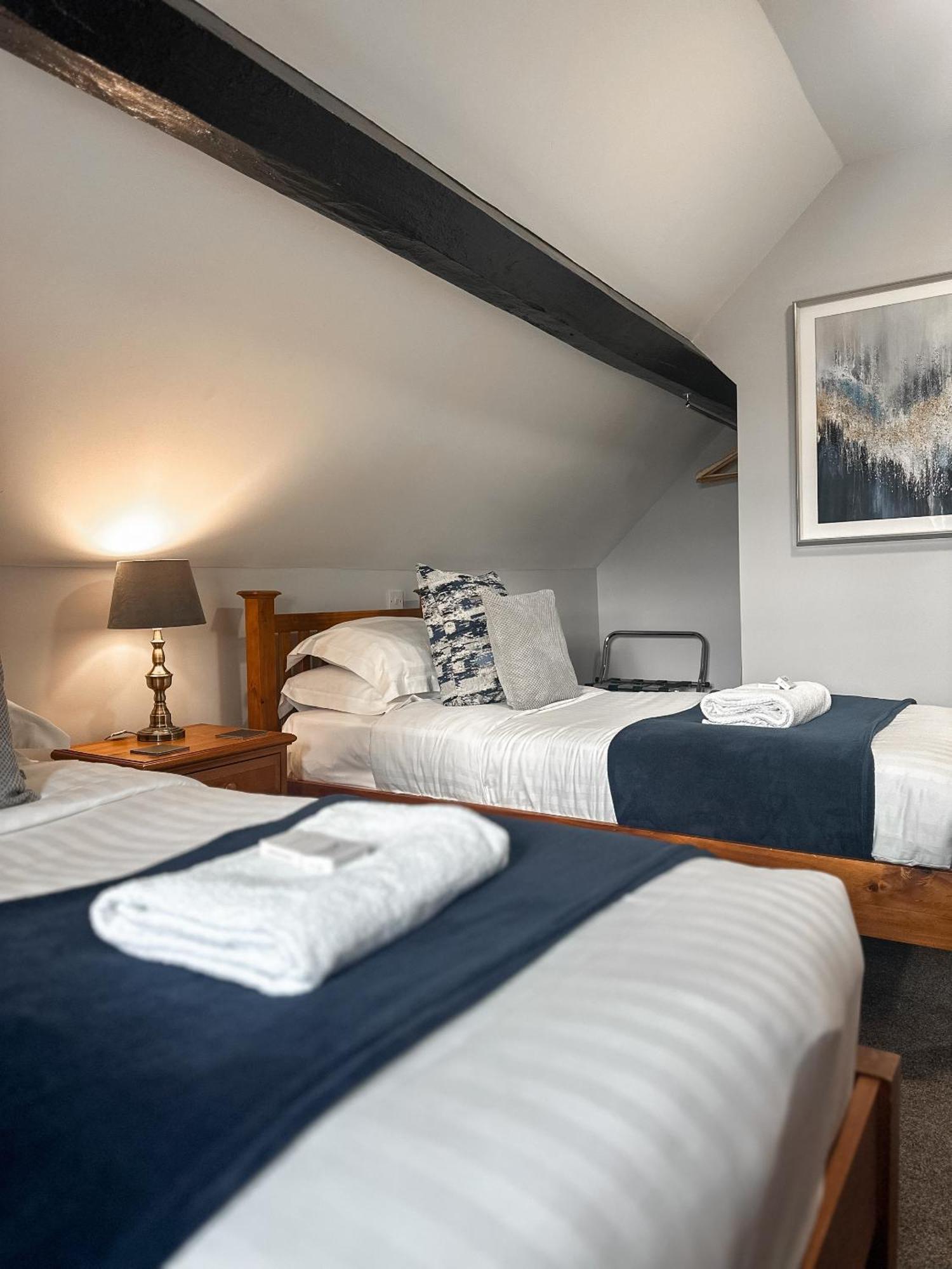 Hotel The Corbet Arms Uffington  Habitación foto