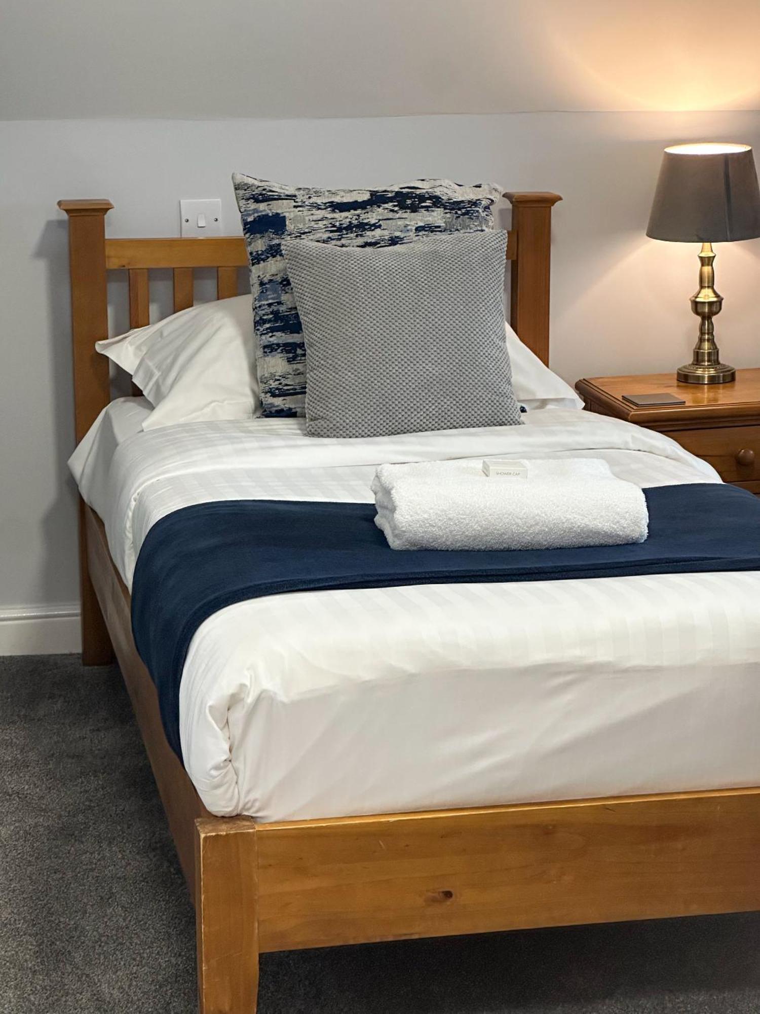 Hotel The Corbet Arms Uffington  Habitación foto