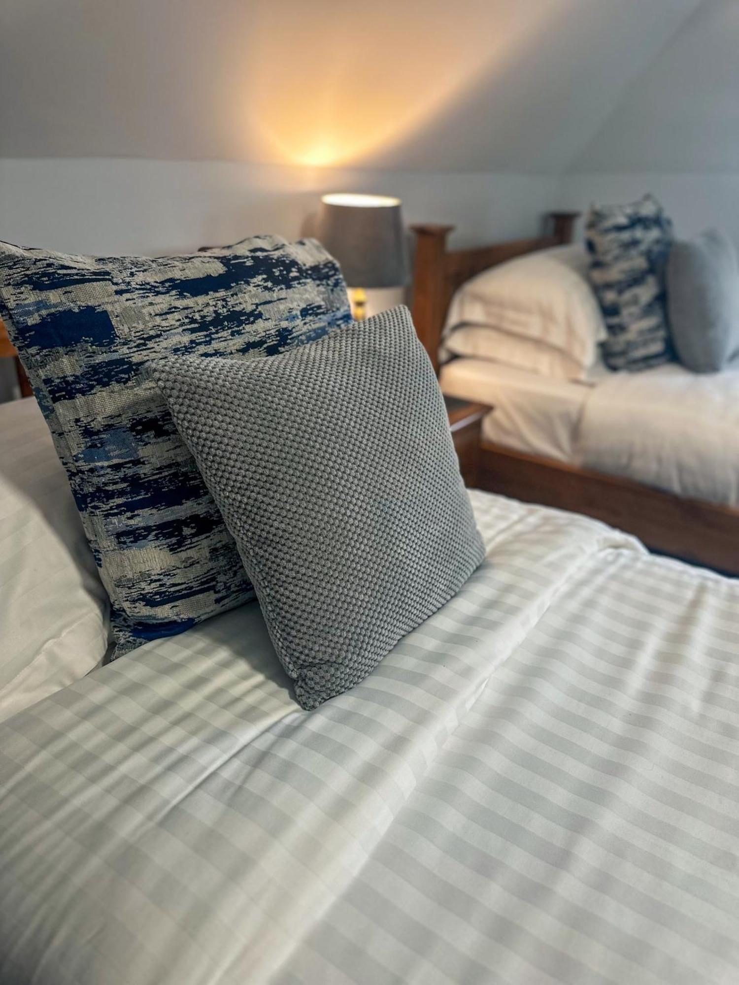 Hotel The Corbet Arms Uffington  Habitación foto